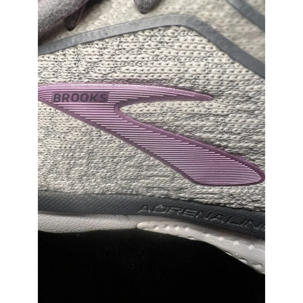 Brooks Adrenaline GTS 20 1202961B030 Womens US 9.5 B Running Shoes Gray Sneakers